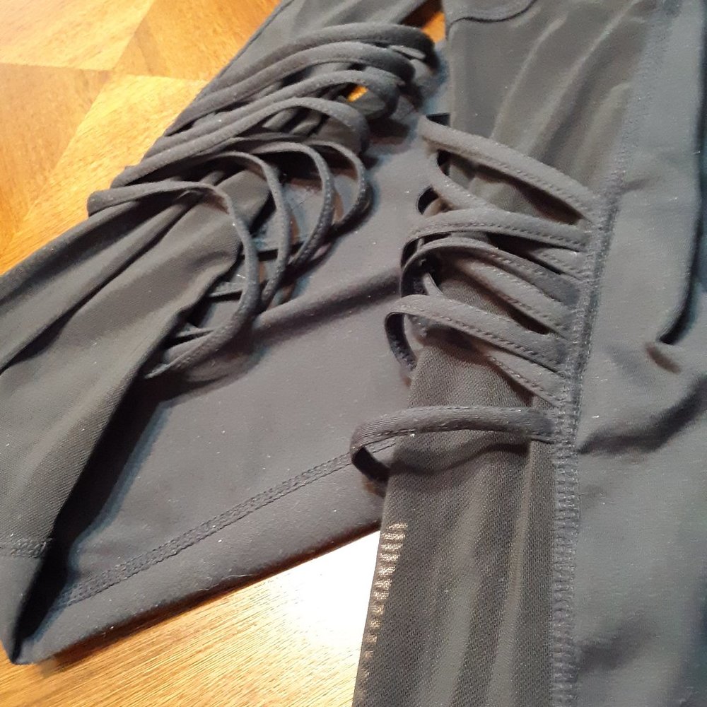 SALE EUC Black Leggings/mesh/sheer bottoms Sz S
